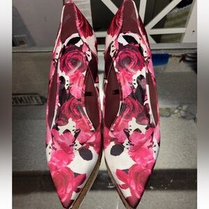 Ted Baker Pink & White Floral heels new without box